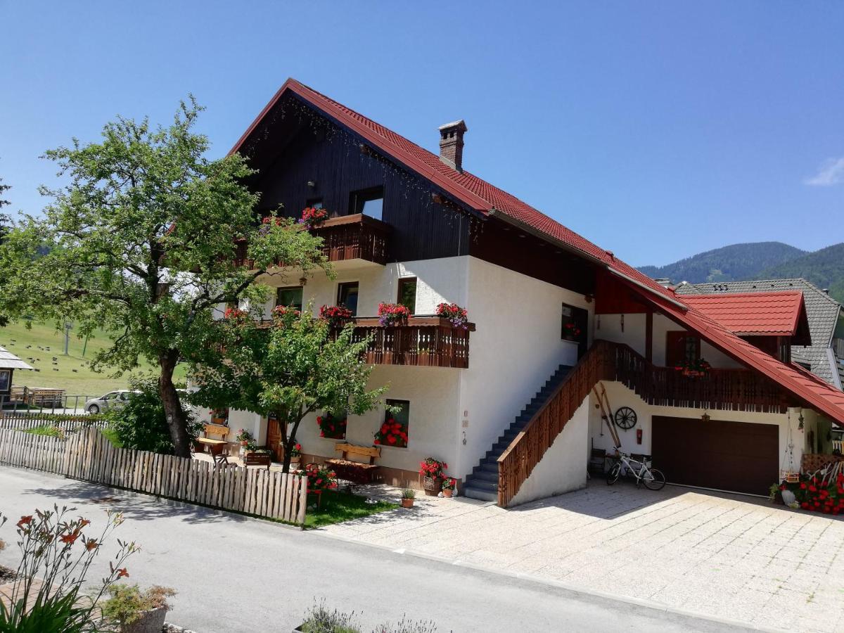 Apartments & Rooms Smucka Kranjska Gora Ngoại thất bức ảnh